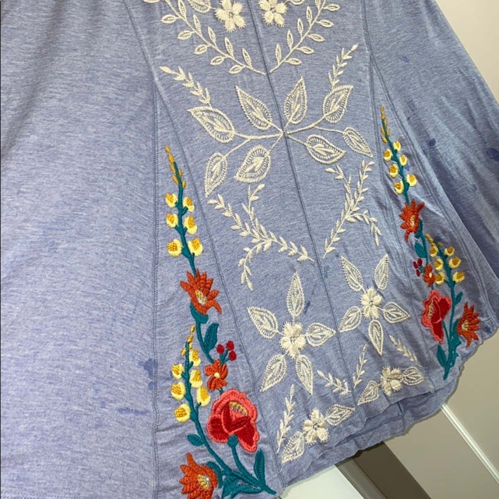 Embroidered tunic style top